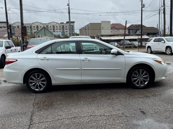 2017 Toyota Camry - Sedan 4D - Image 4