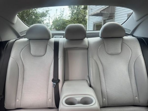 2021 Hyundai Elantra - Sedan - Image 20