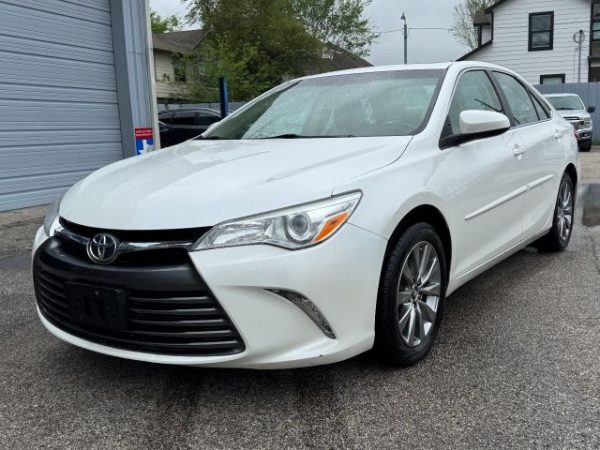 2017 Toyota Camry - Sedan 4D