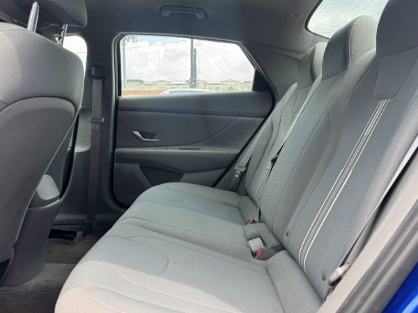 2021 Hyundai Elantra - Sedan - Image 18