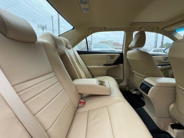 2017 Toyota Camry - Sedan 4D - Image 17