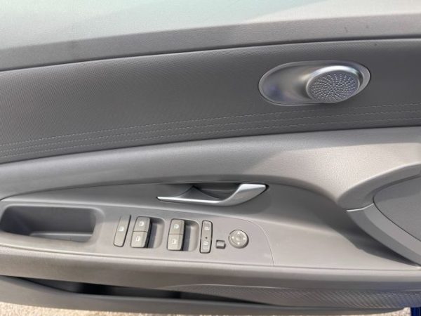2021 Hyundai Elantra - Sedan - Image 21