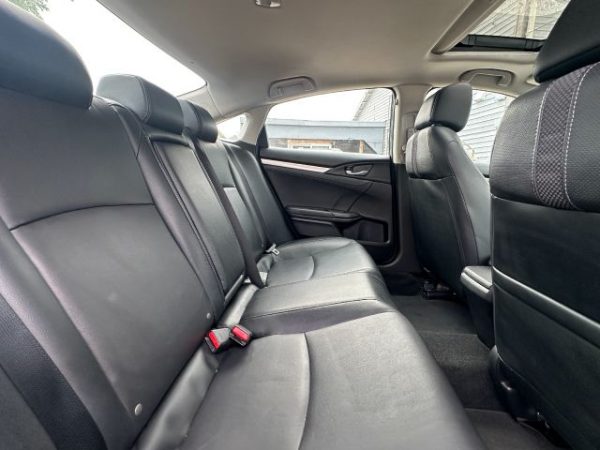 2020 Honda Civic - Sedan - Image 17